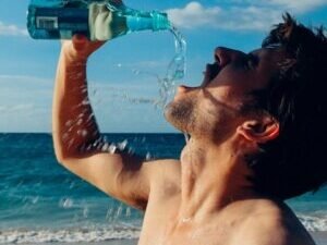 Los-grandes-beneficios-del-agua-de-mar-300x300